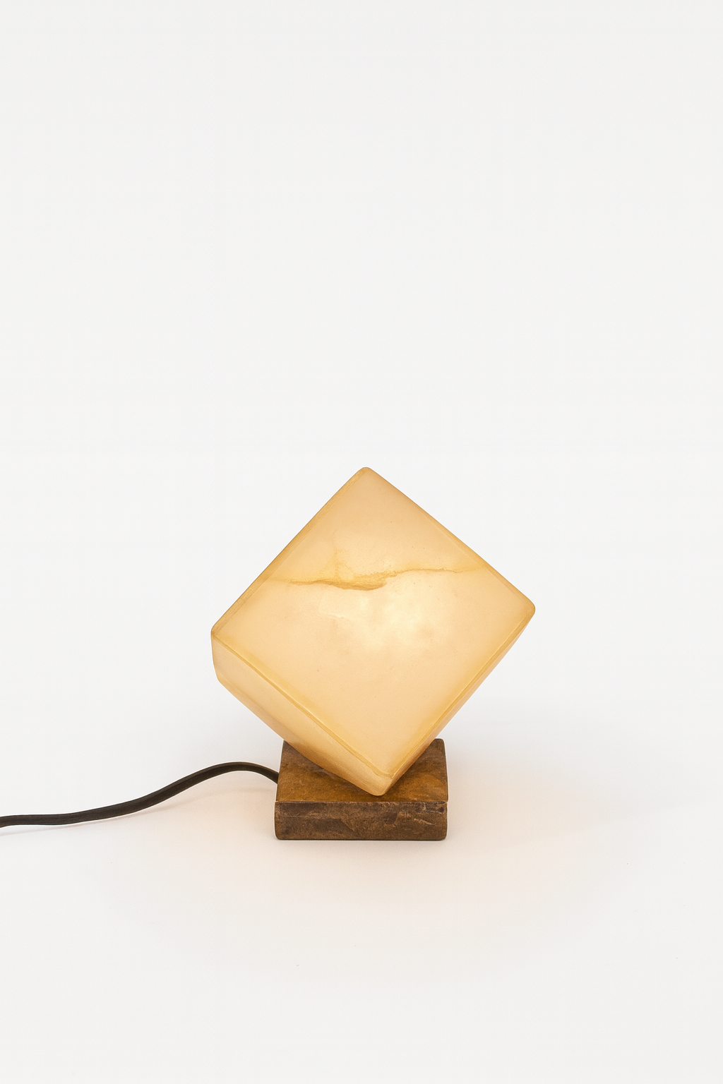 Diamond Onyx Lamp